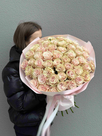 Bukiet róż w różowych odcieniach kwiaty giftbar.pl 
