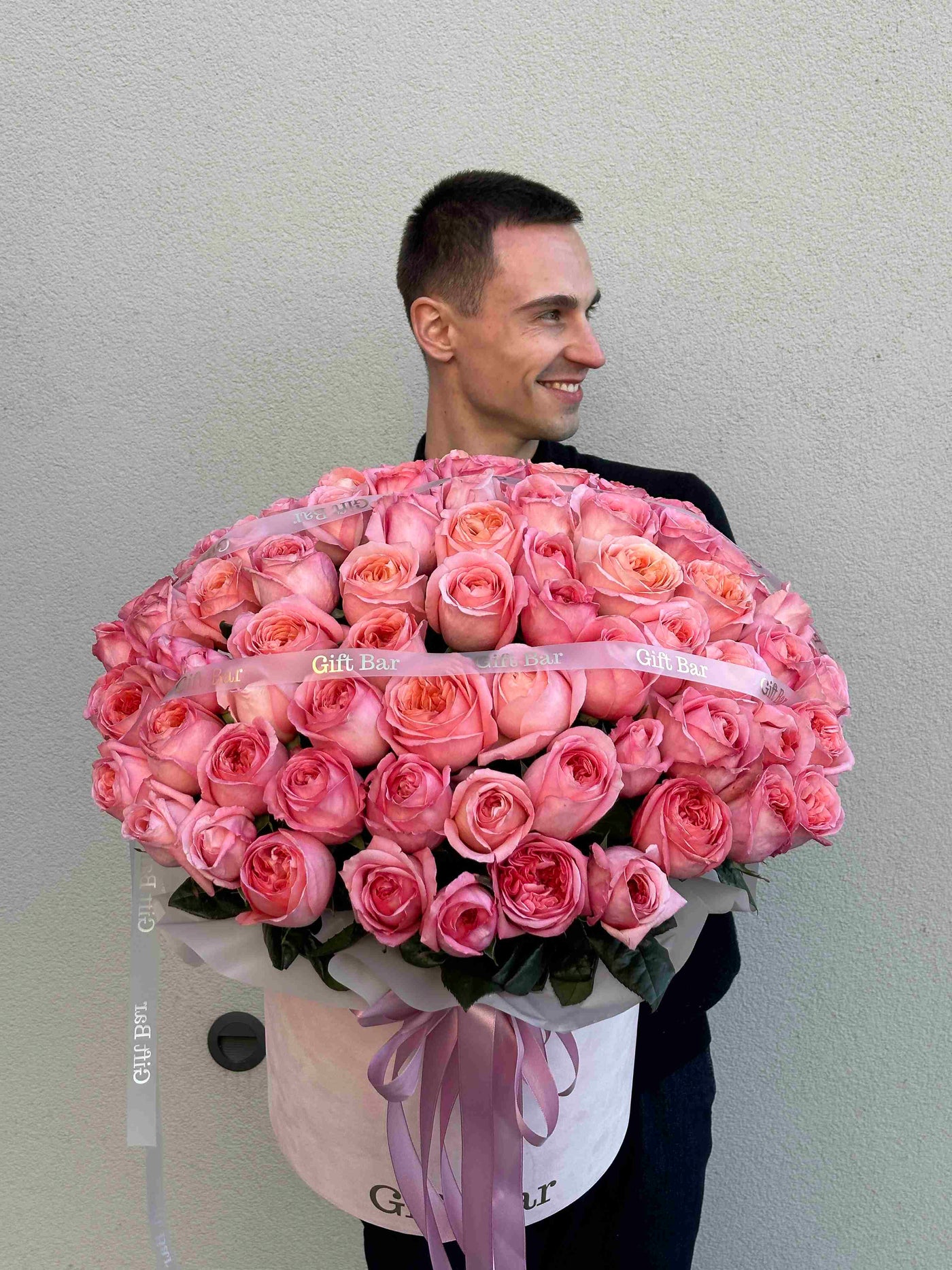 Róża Pink Xpression w pudełku kwiaty giftbar.pl 