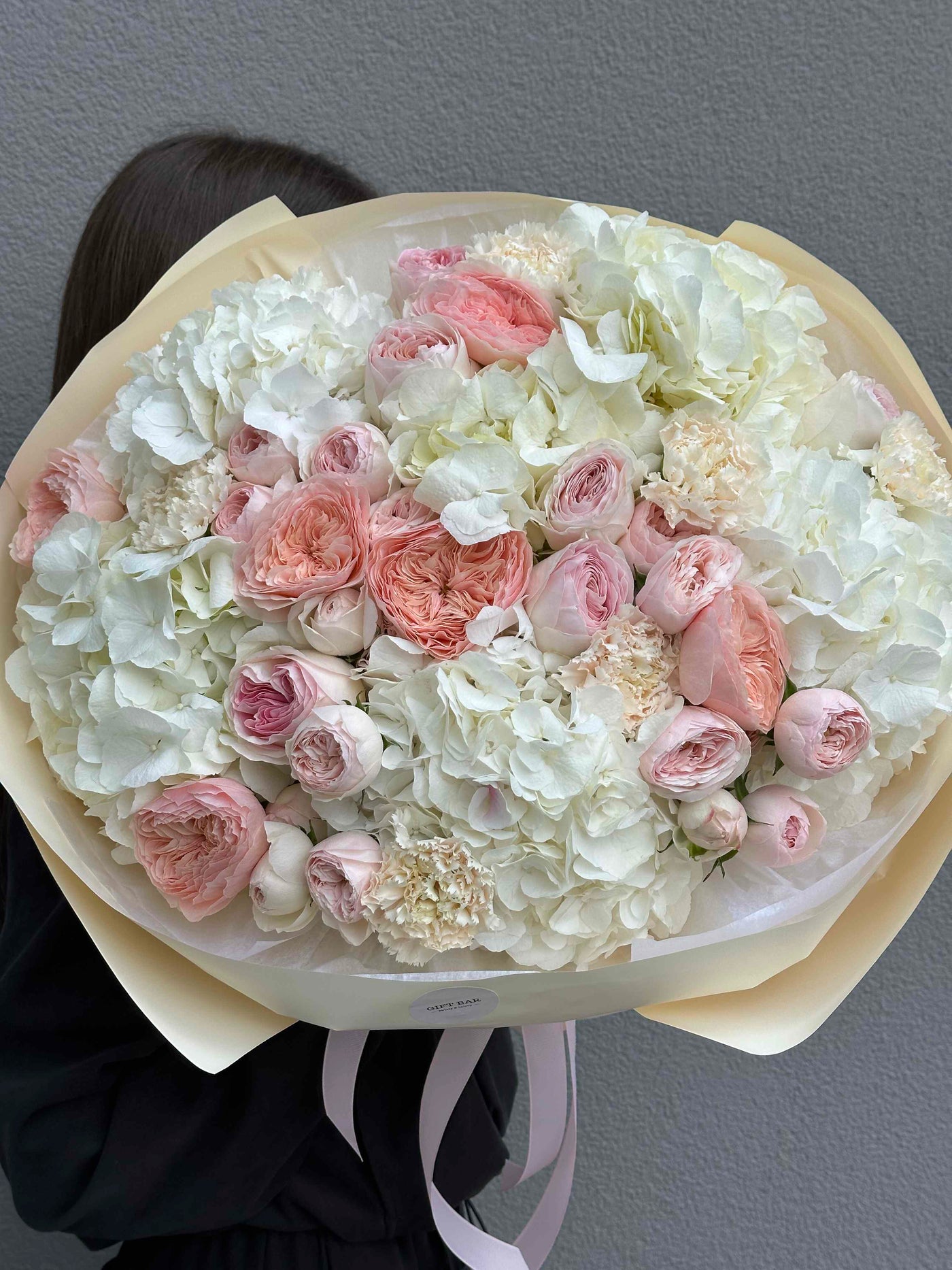 Bukiet "Jasmine" kwiaty giftbar.pl 