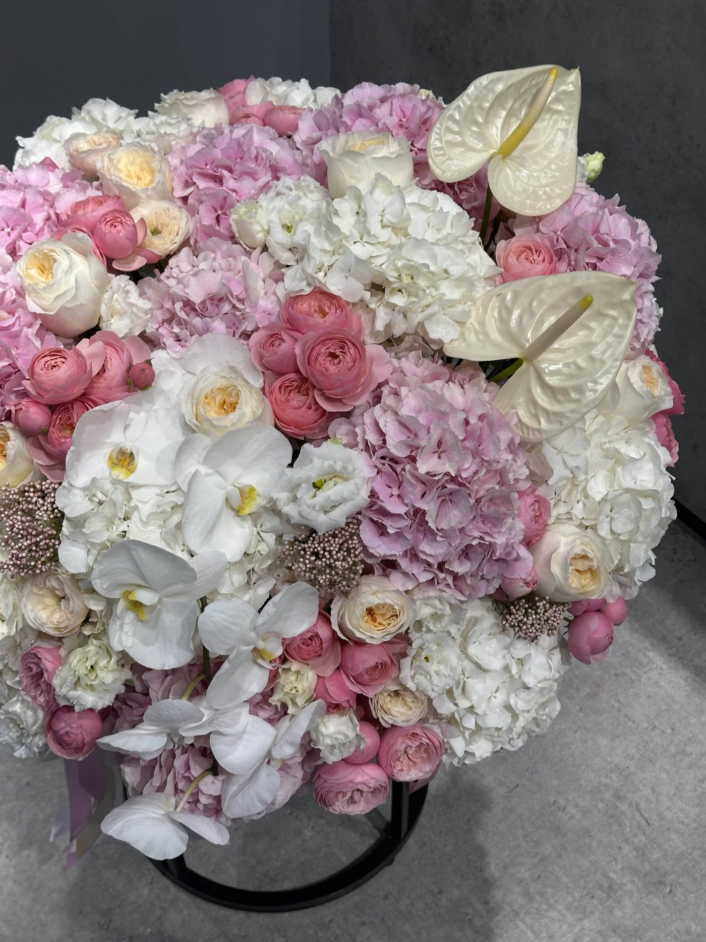 Kosz kwiatów "Lazy Sunday" kwiaty giftbar.pl 