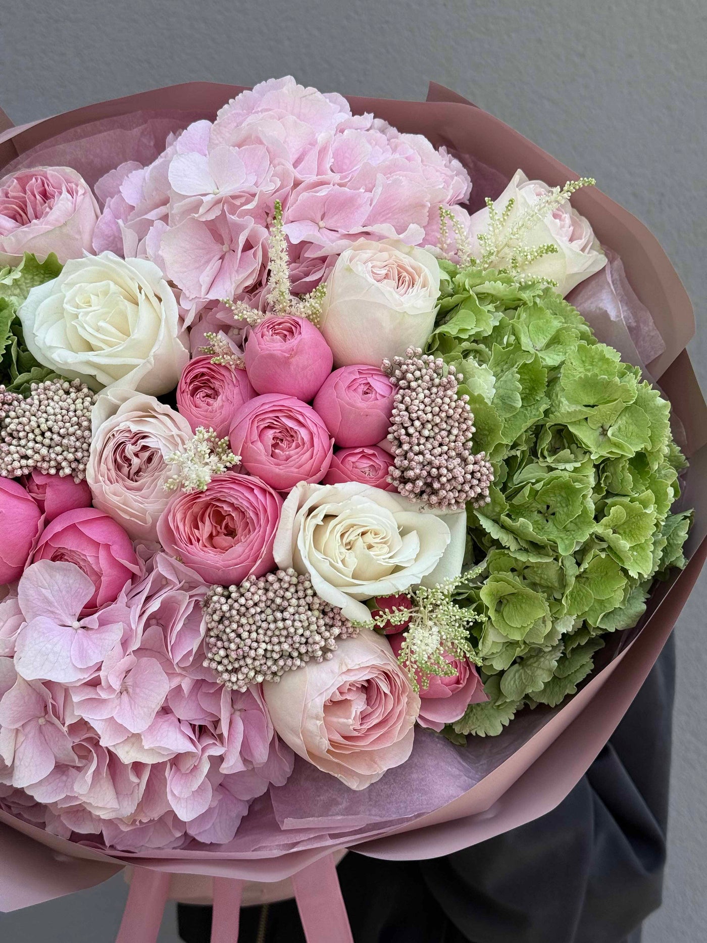 Bukiet "Pink Matcha" kwiaty giftbar.pl 